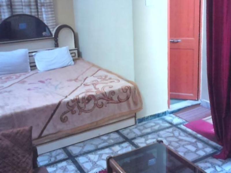ורנאסי Leela Guest House מראה חיצוני תמונה