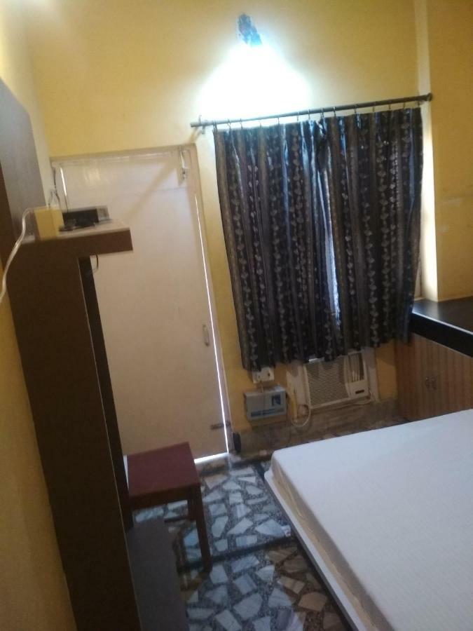 ורנאסי Leela Guest House מראה חיצוני תמונה